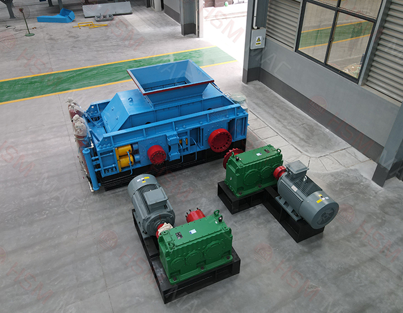 液壓超細破碎對輥機出料細膩，粒度可控，滿足細料加工需求