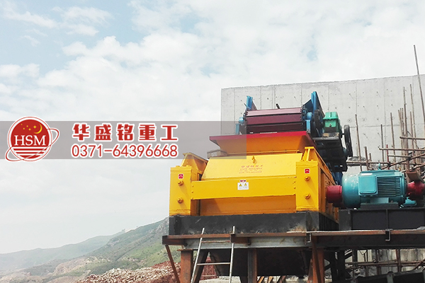 外貿訂單再創佳績，輥式破碎機出口國外。 