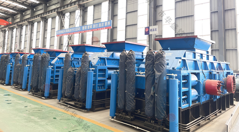  硅錳合金渣破碎機實拍 